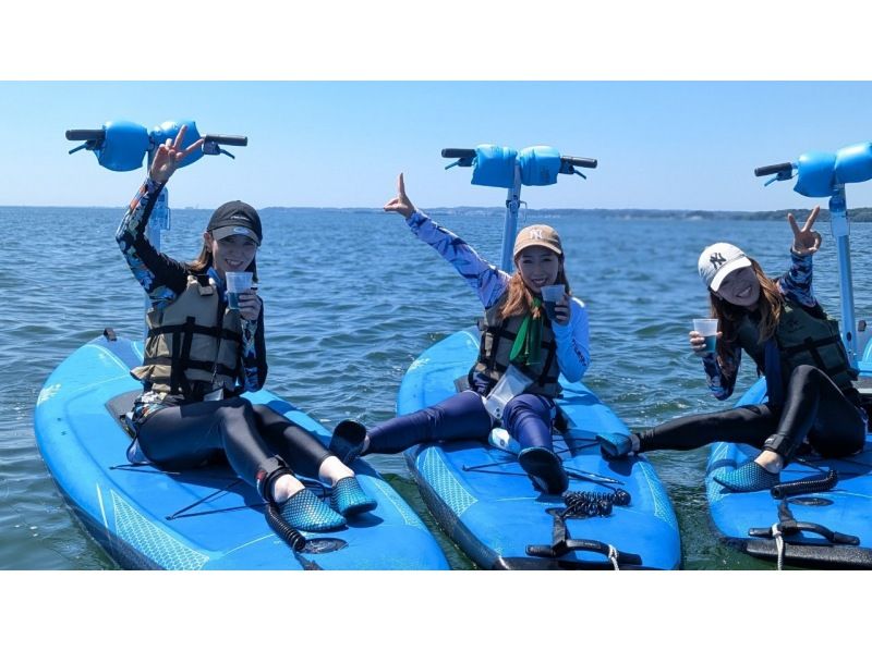 【浜松・浜名湖】ガイドツアー/ペダルSUP(サップ)で浜名湖へ！ガイドと一緒に無人島まで！？冒険に出よう♪カップル・女性◎の紹介画像