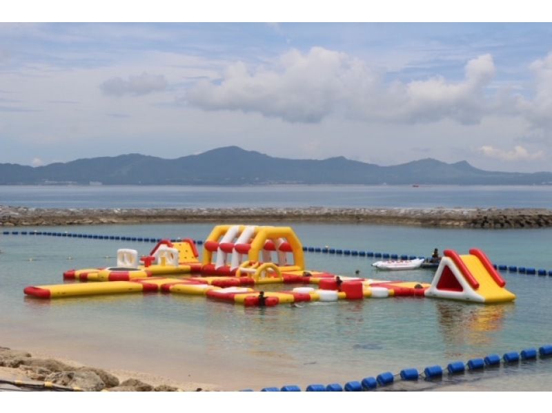 【沖縄・うるま市】海上アスレチックの紹介画像