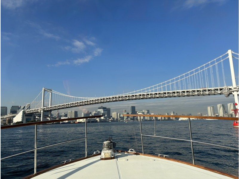 [Tokyo, Odaiba/Toyosu] Tokyo Bay Private Cruise 120 minutes Plan B (Around the park → Rainbow Bridge → Odaiba Seaside Park → Offshore Haneda → Around the park course)の紹介画像