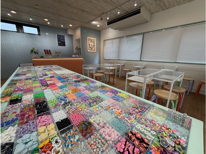 [Okinawa, Ishigaki Island] Experience making silver and bead accessories and smartphone straps! 30 seconds walk from Euglena Mall Large parking lot 50 seconds walk awayの紹介画像