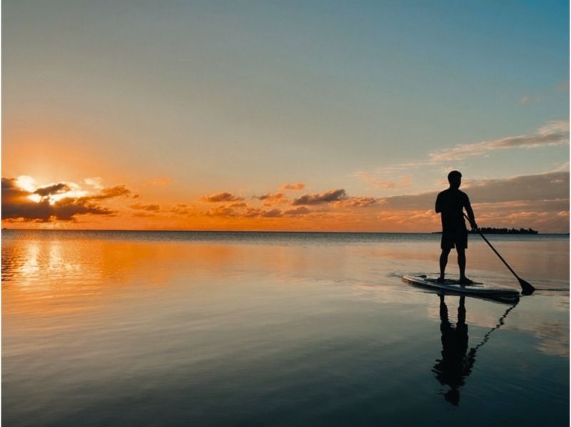 [Okinawa, Miyakojima] Sunset Clear SUP or Clear Kayak Tour / Searching for Sea Turtles