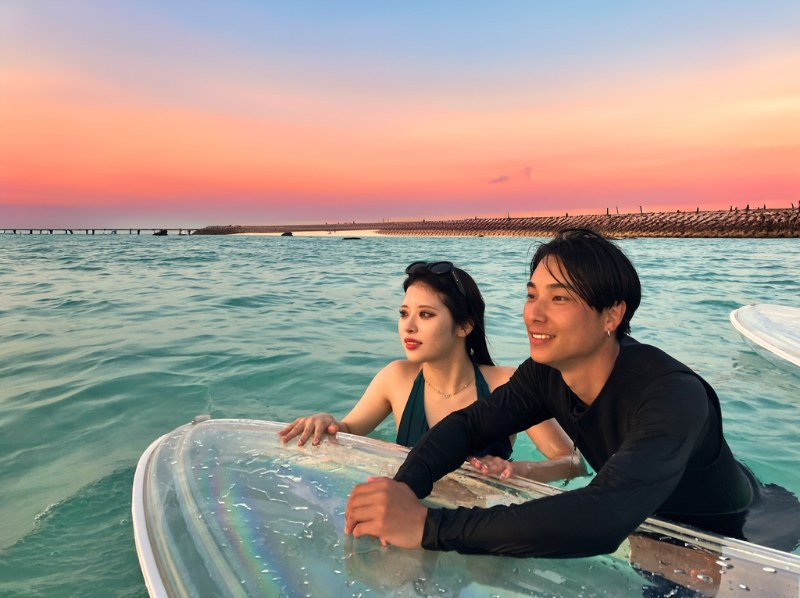 【沖縄・宮古島】1組貸切サンセット クリアSUP/クリアカヤック｜ドローン撮影＆返金保証の紹介画像