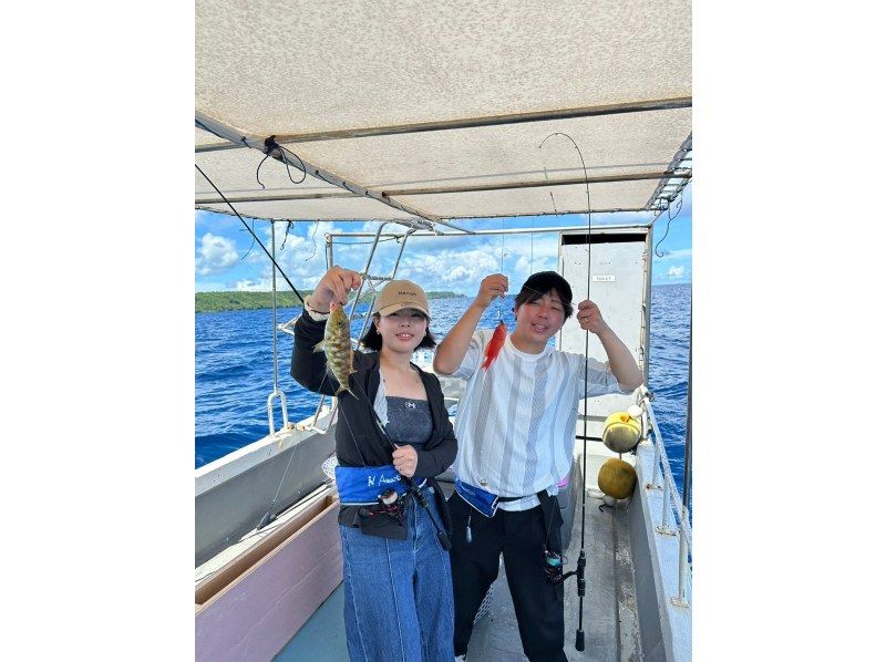 "SALE!" [Miyakojima] Casual fishing for families! No preparation required! Safe for beginners and women! Departs from Sarahama Port on Irabu Island 3 times a dayの紹介画像