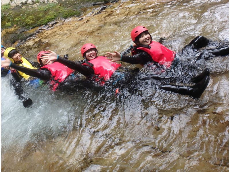 [Gunma, Minakami] September only student discount canyoning! No limit for students aged 18 and over ♪の紹介画像