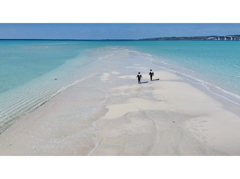 【人気スポット】ドローン撮影込み！ジェットスキーで行くユニの浜ツアー！※宮古島を楽しめる各プランご用意しております。各プランをご覧下さい。の紹介画像