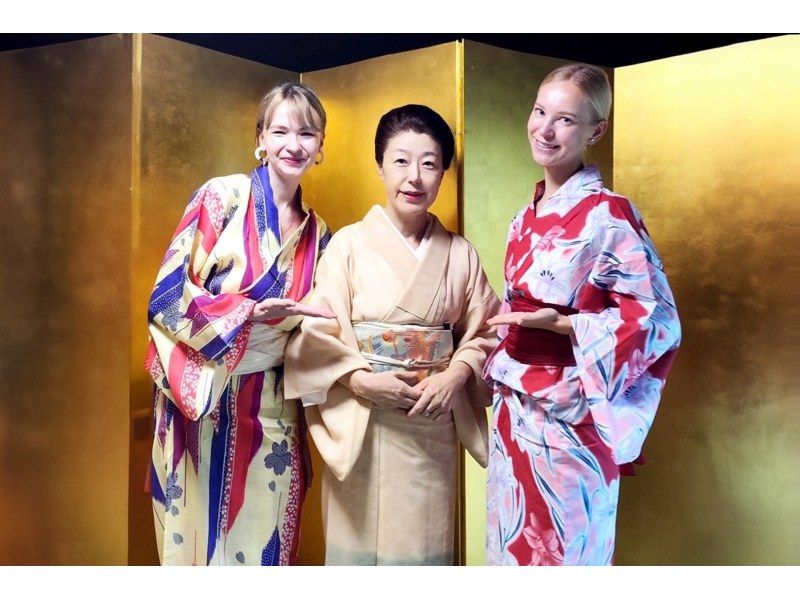 [Kyoto, Nishijin] Kyoto Machiya plan limited to one group per day: "Kyoto cuisine, playing with a maiko, tea ceremony and Japanese sweets"の紹介画像