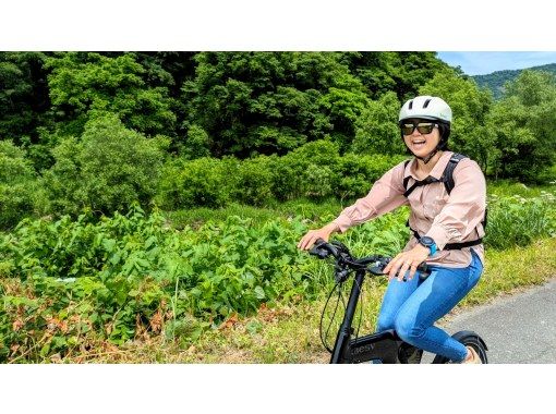 【Niigata・MINAMIUONUMA】 Guided e-bike tour to Hakkaisan Sake Brewery