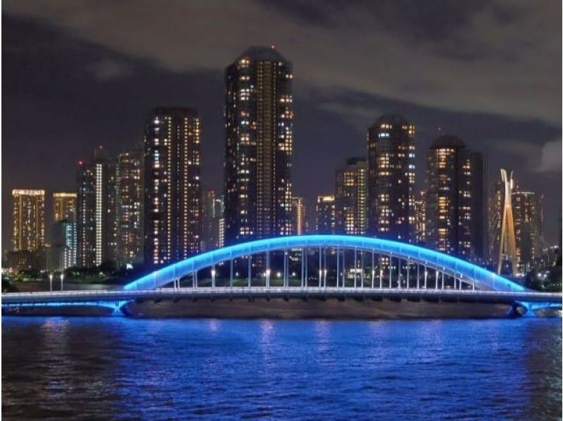 【東京外苑前】明治神宮外苑 いちょう並木&日本庭園イロハモミジの紅葉＆隅田川ライトアップクルーズ付きバスツアー【029029-1511】の紹介画像