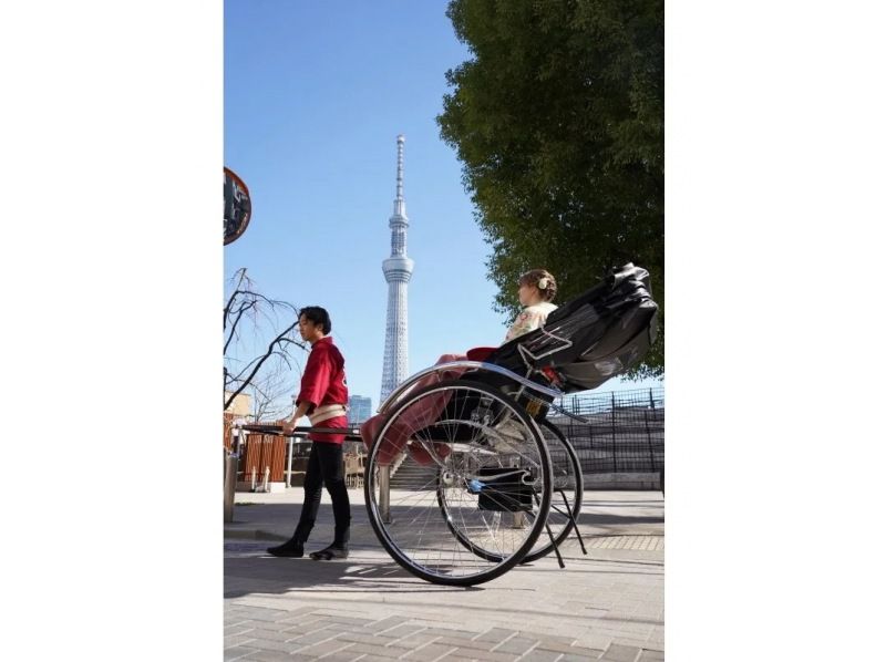 【東京・浅草】日本の伝統的乗り物 人力車 おためし10分コース（1人乗りプラン）の紹介画像