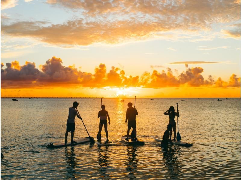 【宮古島】1組貸切制！≪サンセットSUP / 2時間≫ おひとり様OK !  ☆写真データ無料 ☆レンタル無料の紹介画像