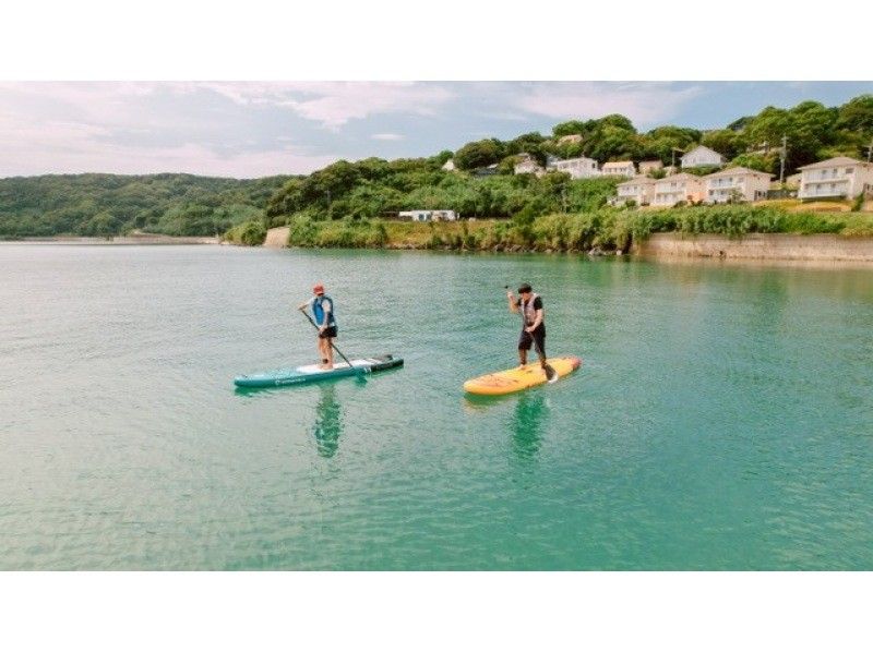 [福岡/糸島][平靜的大海中的SUP體驗]一邊感受微風，一邊享受大自然！ Gopro 照片禮物★推薦給女性、情侶和家庭の紹介画像