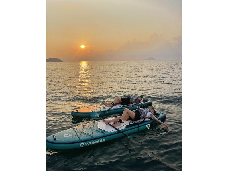 [Fukuoka/Itoshima] 《Popular Sunset SUP》 Watch the moment the sun sets on the ocean! Get a free GoPro photo ★ Recommended for women, couples and familiesの紹介画像