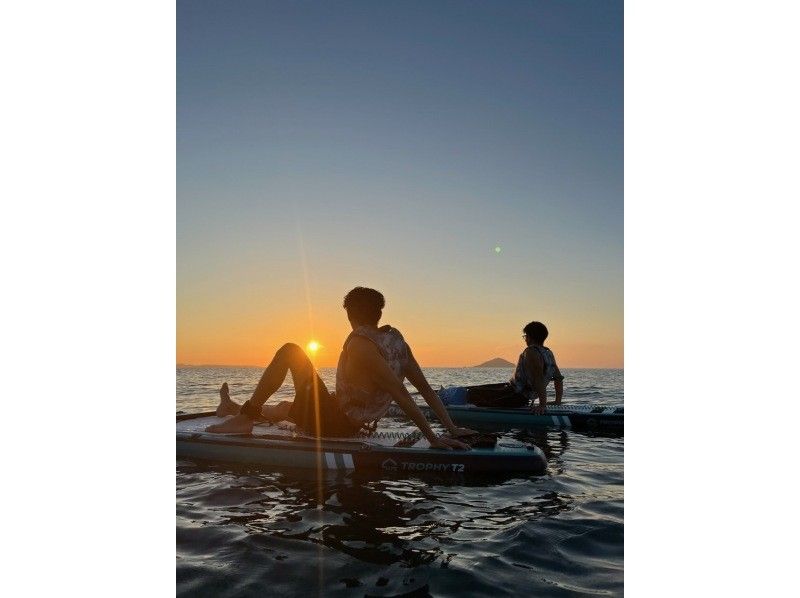 Starting March 2025☆ [Fukuoka/Itoshima] {Popular Sunset SUP} Watch the moment the sun sets on the ocean! Get a GoPro photo as a gift★の紹介画像