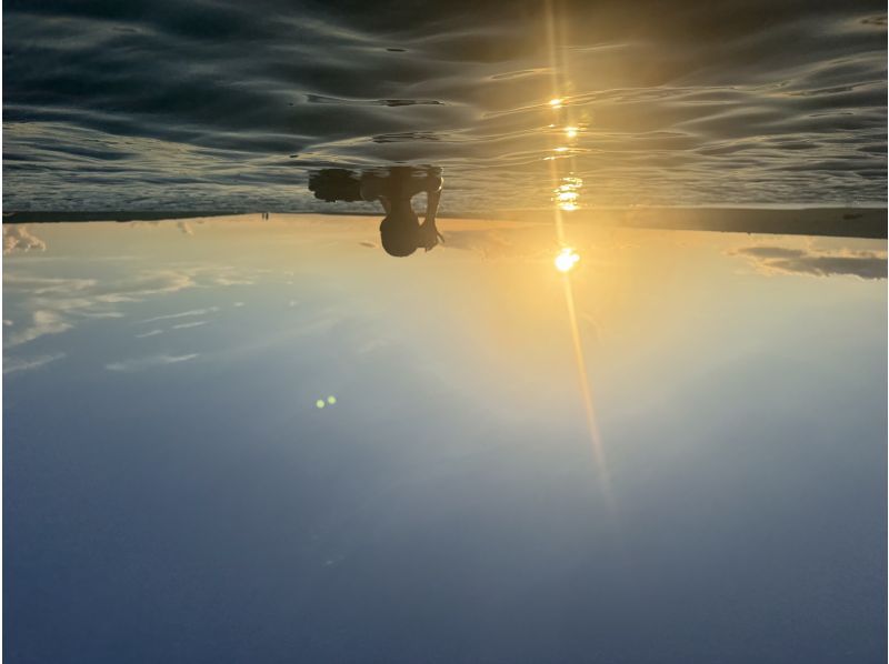 [มิยาโกจิม่า - จำกัด 1 กลุ่มต่อวัน] ★Sunset Jet Ski Unihama★ ประสบการณ์ชมพระอาทิตย์ตกที่ดีที่สุด! มาถึงใน 5 นาที! รับประกันความพึงพอใจ 100%! มีรูปถ่ายเครื่องดื่มรวมอยู่ด้วย!の紹介画像