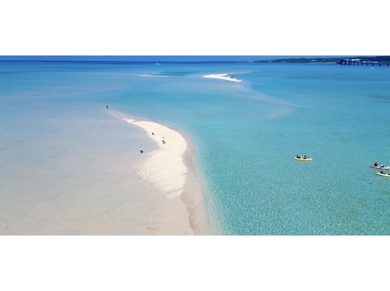 [Okinawa, Miyakojima] Uni Beach (1.5 hours on the highest class boat) Drone photography and videos are also free. Great for SNS. Children's discount (5,000 yen for those under 15 years old)の紹介画像