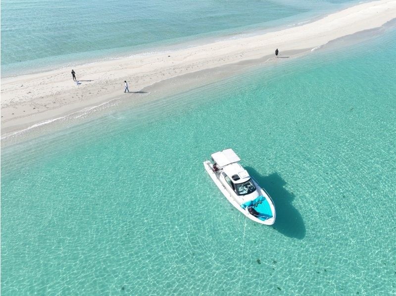 [宮古島] Uni Beach登陸巡航（乘坐頂級船隻，享受優雅！配備廁所和空調，讓您安心無憂）無人機拍攝和視頻免費兒童折扣（15歲以下5,000日元）の紹介画像