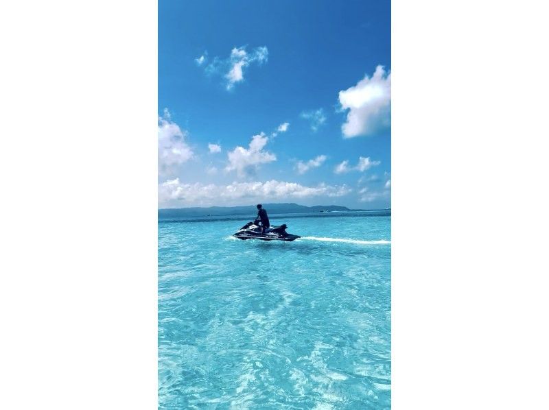 【石垣島/半日】八重山の青い海をジェットスキーでツーリング・トーイングチューブ・シュノーケリングなど様々な遊び方をご用意！　《免許必須》の紹介画像