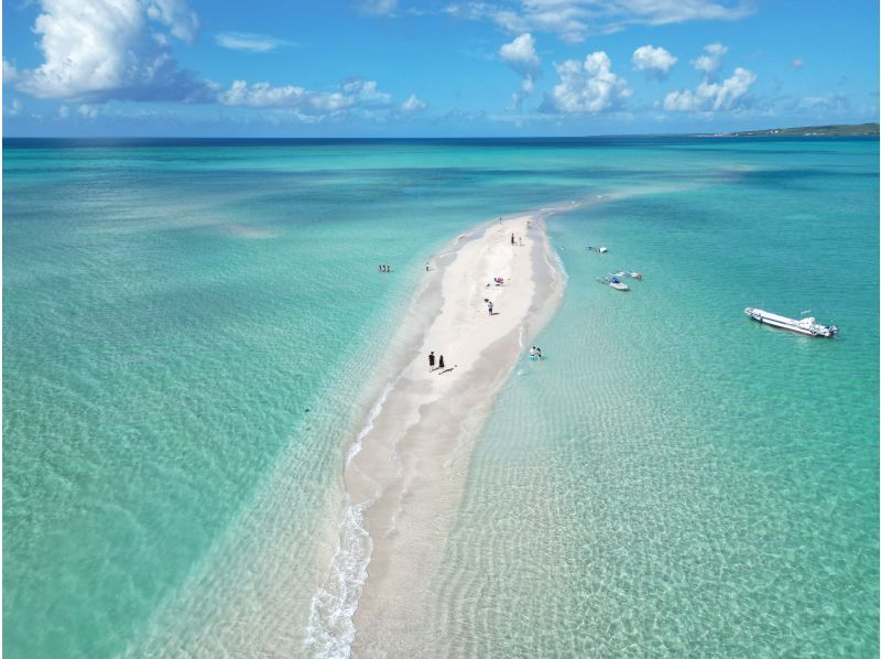 [Okinawa, Miyakojima] It's sure to look great on social media! If you come to Miyakojima, you should definitely go here! You'll never forget it! Free drone! "The Phantom Uni Beach Boat Tour" (about 1 hour)の紹介画像