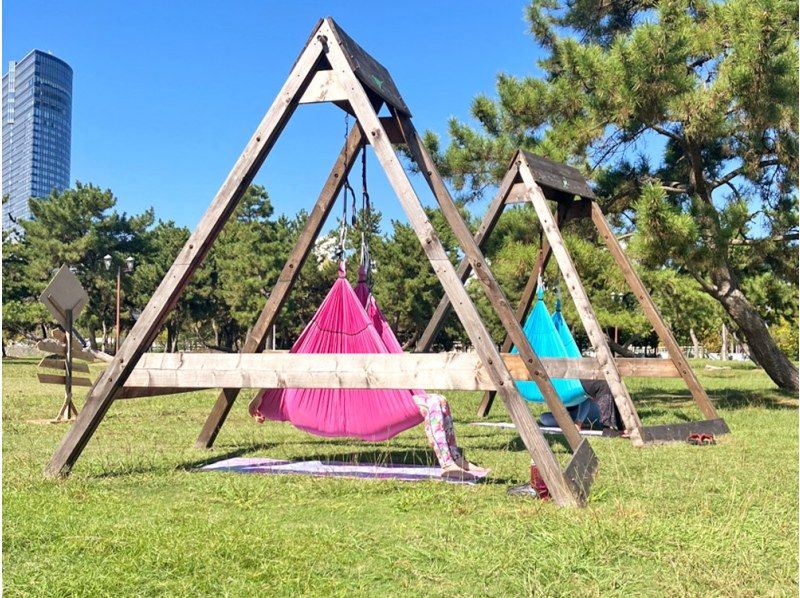 [Shiga, Lake Biwa] Safe low-altitude hammock yoga on the lakesideの紹介画像