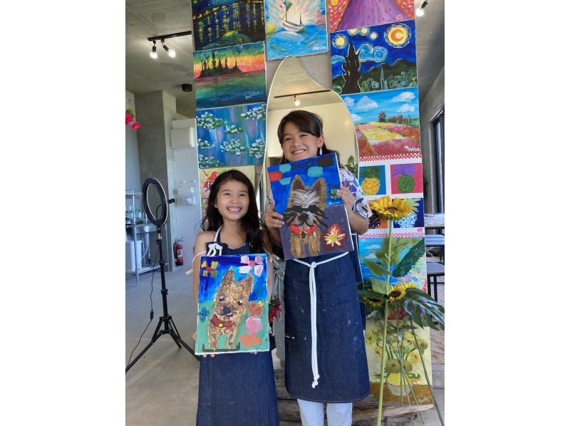 [40 minutes from Naha] A spectacular view of the ocean! An art experience to enjoy in a studio on the beach ♪ No need to worry about rain! Families and couples welcome! Use Okinawa's beautiful scenery as your canvas!の紹介画像