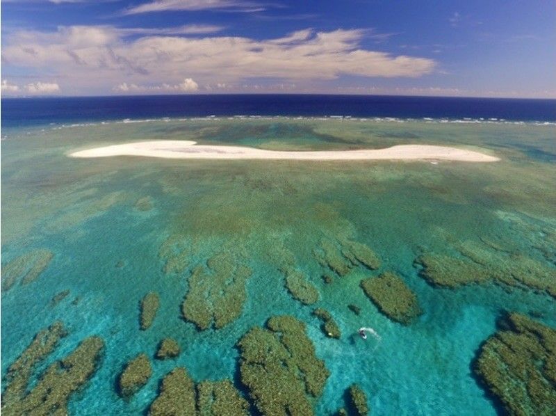 【沖繩慶良間】「久富島專賣店！！」6歲以上皆可入場！前往久富島的唯一通道，搭乘本公司的船隻20分鐘即可抵達！半日浮潛之旅♪の紹介画像
