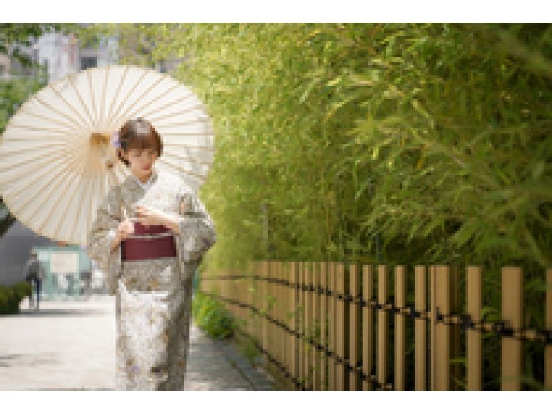 [Tokyo, Asakusa] Kimono/Yukata Rental + Photoshoot Set Plan (Studio Photoshoot/Photoshoot in front of Kaminarimon Gate)の紹介画像