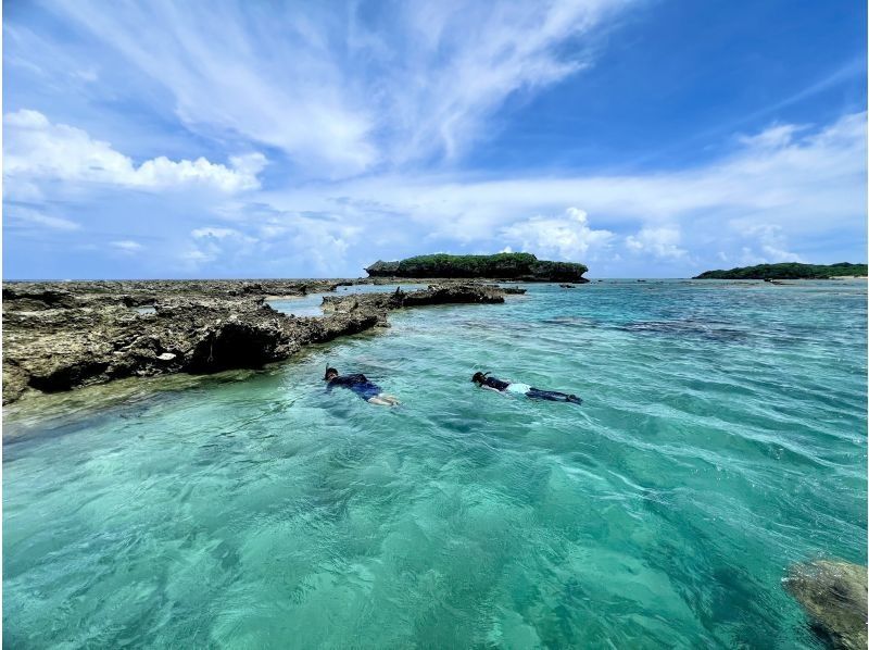 【沖縄・久米島】サンゴの森探検!! シュノーケリング&磯探検でサンゴの海を至近距離で体感　［現地集合プラン］の紹介画像