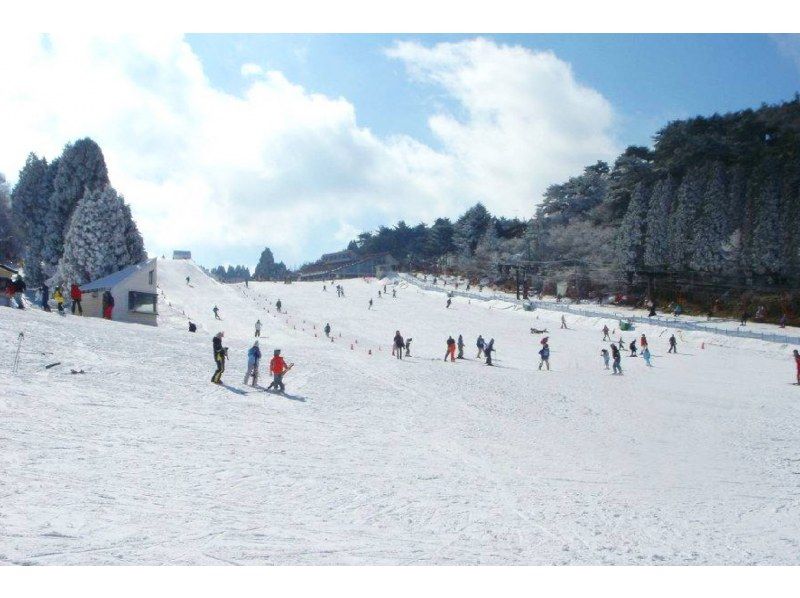 Kobe Rokko Ski Resort Skiing and Snow Play Day Trip | Departing from Osakaの紹介画像