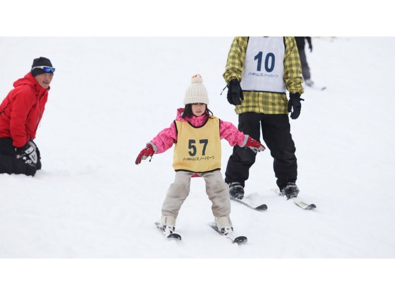 Kobe Rokko Ski Resort Skiing and Snow Play Day Trip | Departing from Osakaの紹介画像