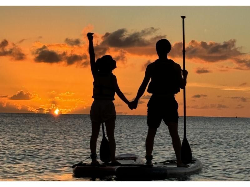 【宮古島｜貸切｜当日予約歓迎】《1組貸切サンセットSUPツアー》★ドローン撮影付き★写真・動画無料★追加料金なし★手ぶらで参加OKの紹介画像