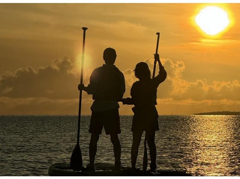 【宮古島｜貸切｜当日予約歓迎】《1組貸切サンセットSUPツアー》★ドローン撮影付き★写真・動画無料★追加料金なし★手ぶらで参加OKの紹介画像