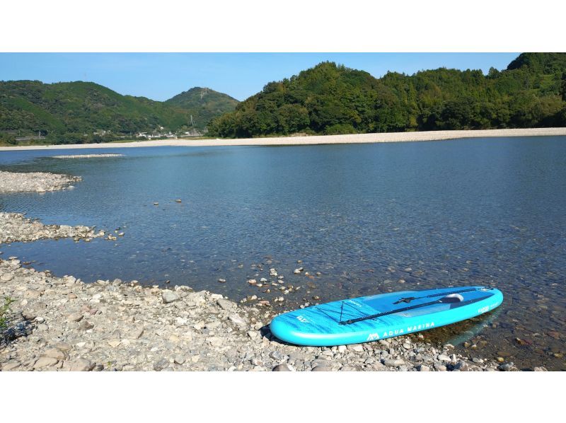 【高知・いの町】1組限定！奇跡の清流仁淀川でSUP&デイキャンプ&カツオの藁焼き体験！の紹介画像