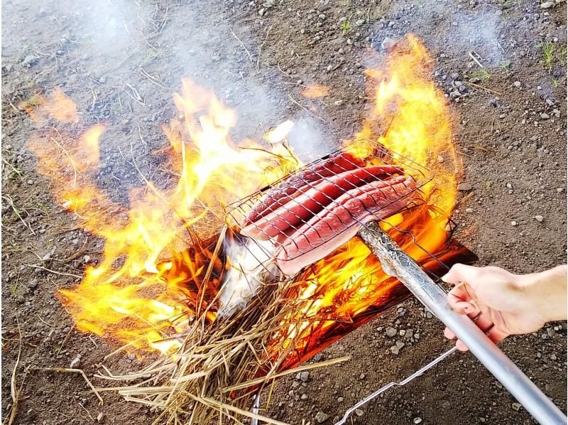 【高知・いの町】1組限定！奇跡の清流仁淀川でSUP&デイキャンプ&カツオの藁焼き体験！の紹介画像