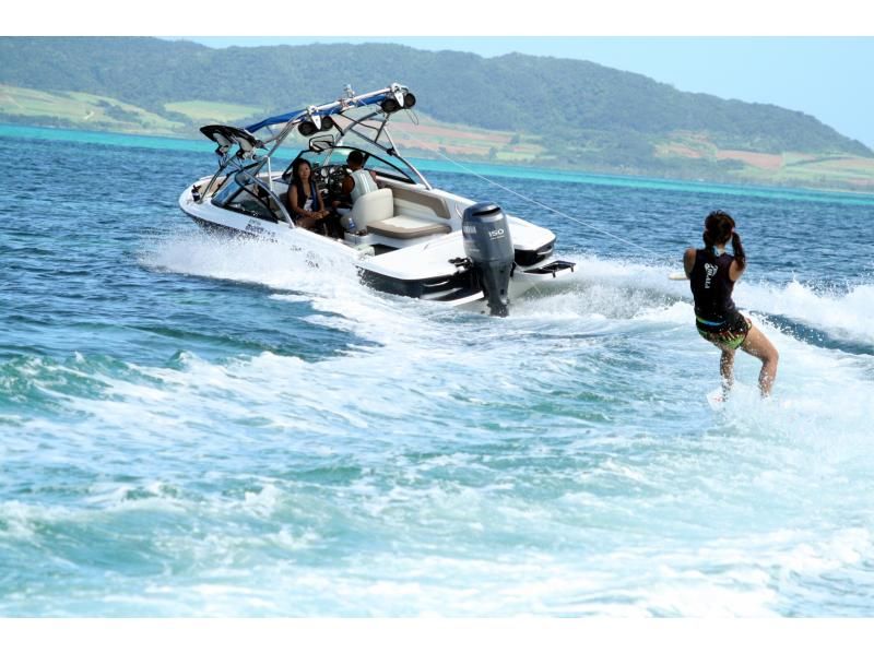 [Okinawa, Ishigaki Island] Phantom Island Snorkel + Wakeboard 1-day course (lunch included!)の紹介画像