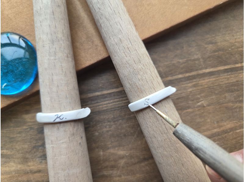 【静岡・熱海 シルバーリング＆アクセサリー体験】99.9％純銀の銀粘土でいちから作る！その場で完成♪彫りもOK！の紹介画像