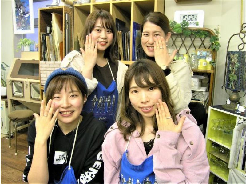 【静岡・熱海 シルバーリング＆アクセサリー体験】99.9％純銀の銀粘土でいちから作る！その場で完成♪彫りもOK！の紹介画像