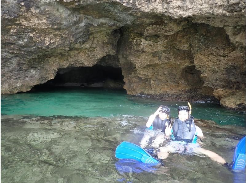 [Okinawa, Ishigaki Island] Blue Cave Sea Turtle Walking Tour + Wakeboarding 1-day course (lunch included!)の紹介画像