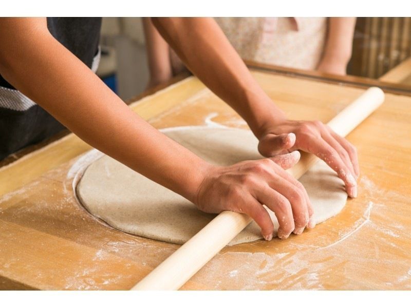 [Kyoto, Arashiyama] Soba noodle making experience, one bowl per person, limited to one group per class, private reservation (2 to 5 people)の紹介画像