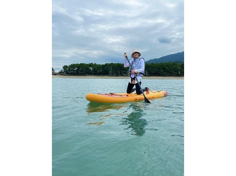 [Fukuoka, Itoshima] Morning SUP Tour - Only available on Saturdays and Sundays in October! Enjoy the great outdoors of Itoshima on a SUP while bathing in the morning sun! Get a free GoPro photo ★ Womenの紹介画像