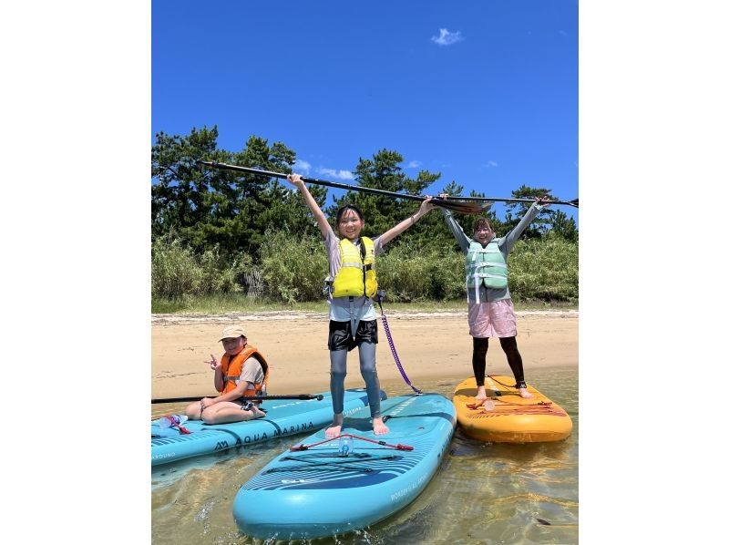 今流行りの朝活☆【福岡・糸島】《モーニングサップツアー》暑くなる前の涼しい時間にサップで糸島の大自然を満喫！撮影写真は全てプレゼント★の紹介画像