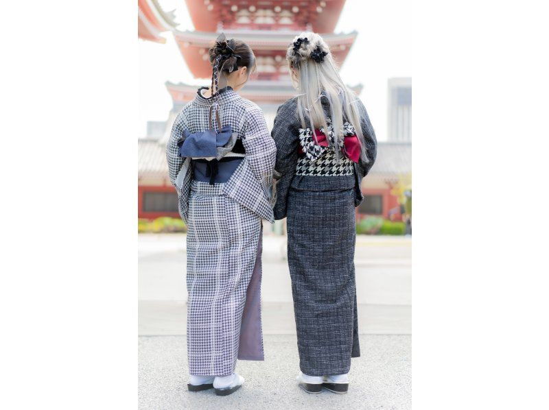 [Kyoto・Kyoto Station] November only! Full experience from 8am! Full kimono set & hair set & dressing includedの紹介画像