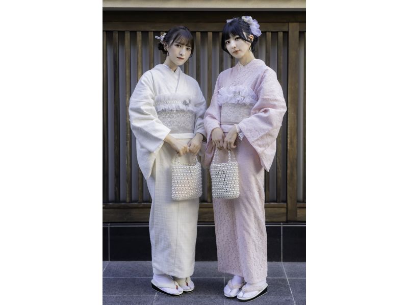 [Kyoto・Kyoto Station] November only! Full experience from 8am! Full kimono set & hair set & dressing includedの紹介画像