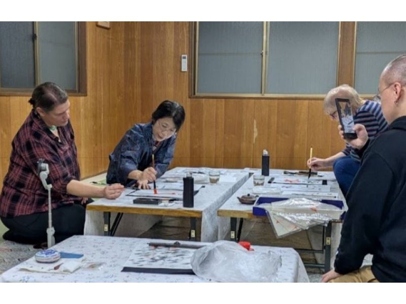 【東京・大森】書道体験教室＝神社境内、和室で本物の筆・和紙・墨・硯で漢字や仮名が書けます（合氣道見学・体験、茶道体験、縄文遺跡公園散策も可）の紹介画像