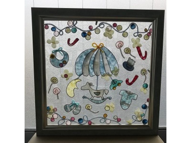 [Miyagi, Sendai] (Walking distance from Sendai Station) Experience creating stained flowers (a new art that expresses the texture of stained glass) using preserved flowers.の紹介画像