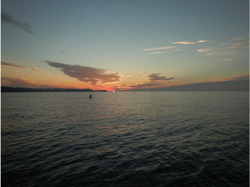 [Itogahama, Hinode Town, Oita Prefecture] Sunrise from the sea! SUP experience (school available) + breakfast [for beginners, experienced people, friends, and like-minded people]の紹介画像