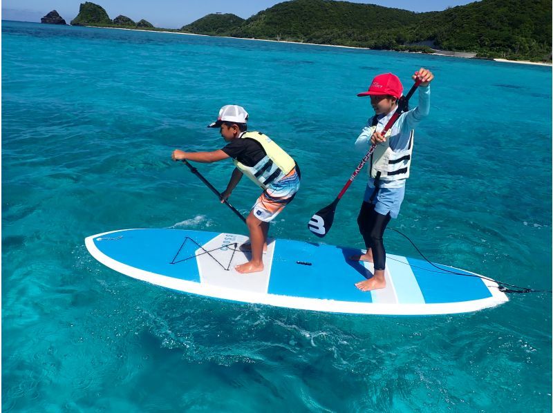 【沖縄・慶良間諸島・座間味島】2024年１１月限定！ 那覇から日帰り&手ぶらOK！座間味の海を満喫しよう！SUP＆シュノーケルツアーの紹介画像