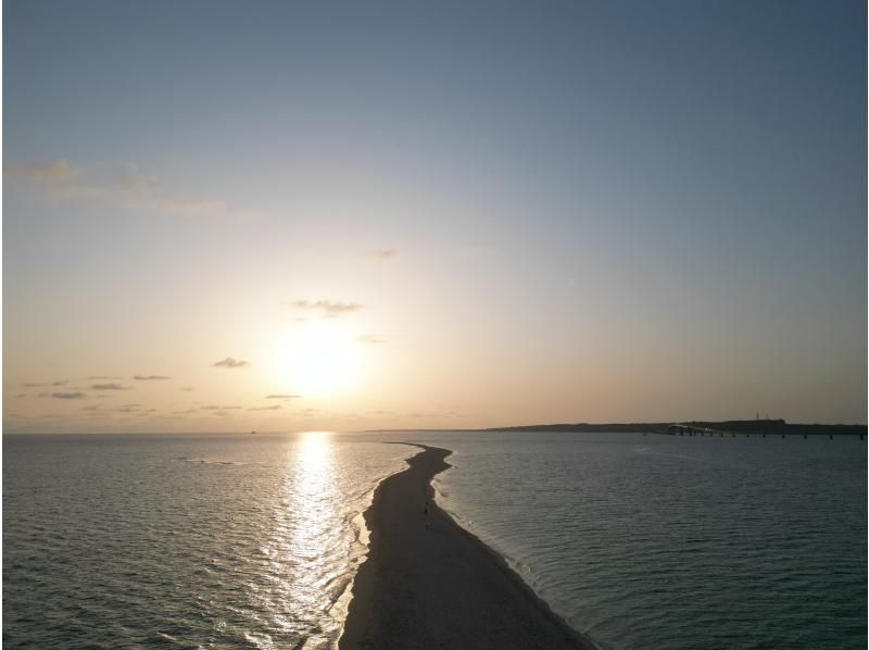 【오키나와 미야코지마】유니의 해변 선셋 골드 투어는 SNS 빛나는 틀림없음! 석양을 맛보는 호화로운 시간! (약 1시간)の紹介画像