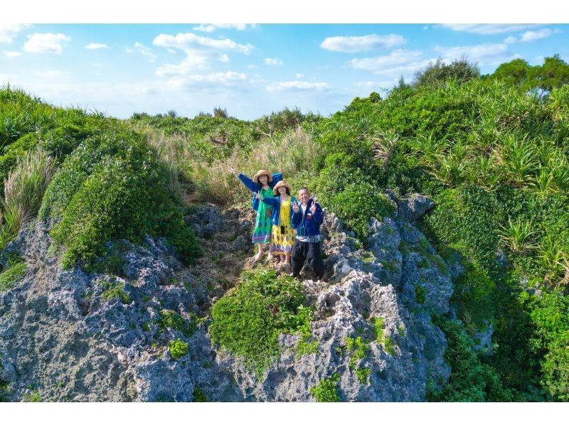 [Drone photography tour] ~ Capture your memories of Miyakojima from the sky ~ Recommended for families, friends, and couples ★ {1 hour course}の紹介画像