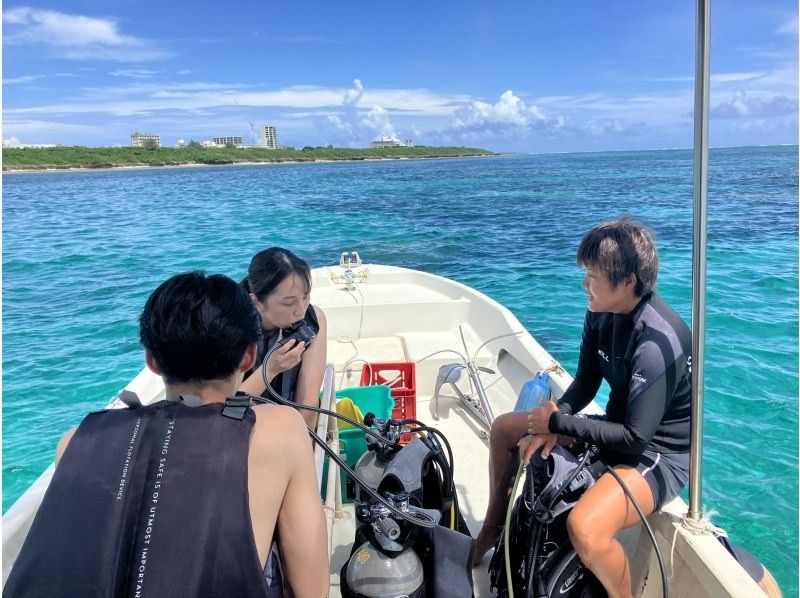 SALE! [Limited to 2 people, 1.5 hour course!] Experience diving on a safe small boat for beginners (GoPro photo service included, also recommended for women)の紹介画像