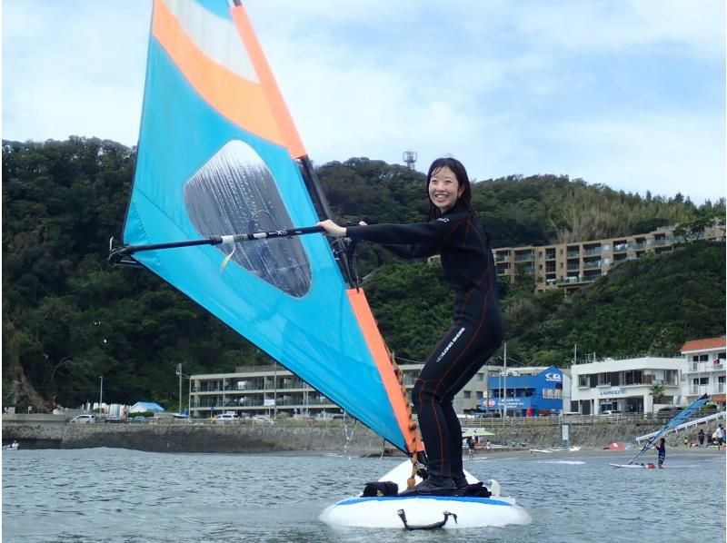 【神奈川・逗子】初めての方限定　ウインドサーフィンを１日体験しませんか！？（海上写真撮影付き）の紹介画像